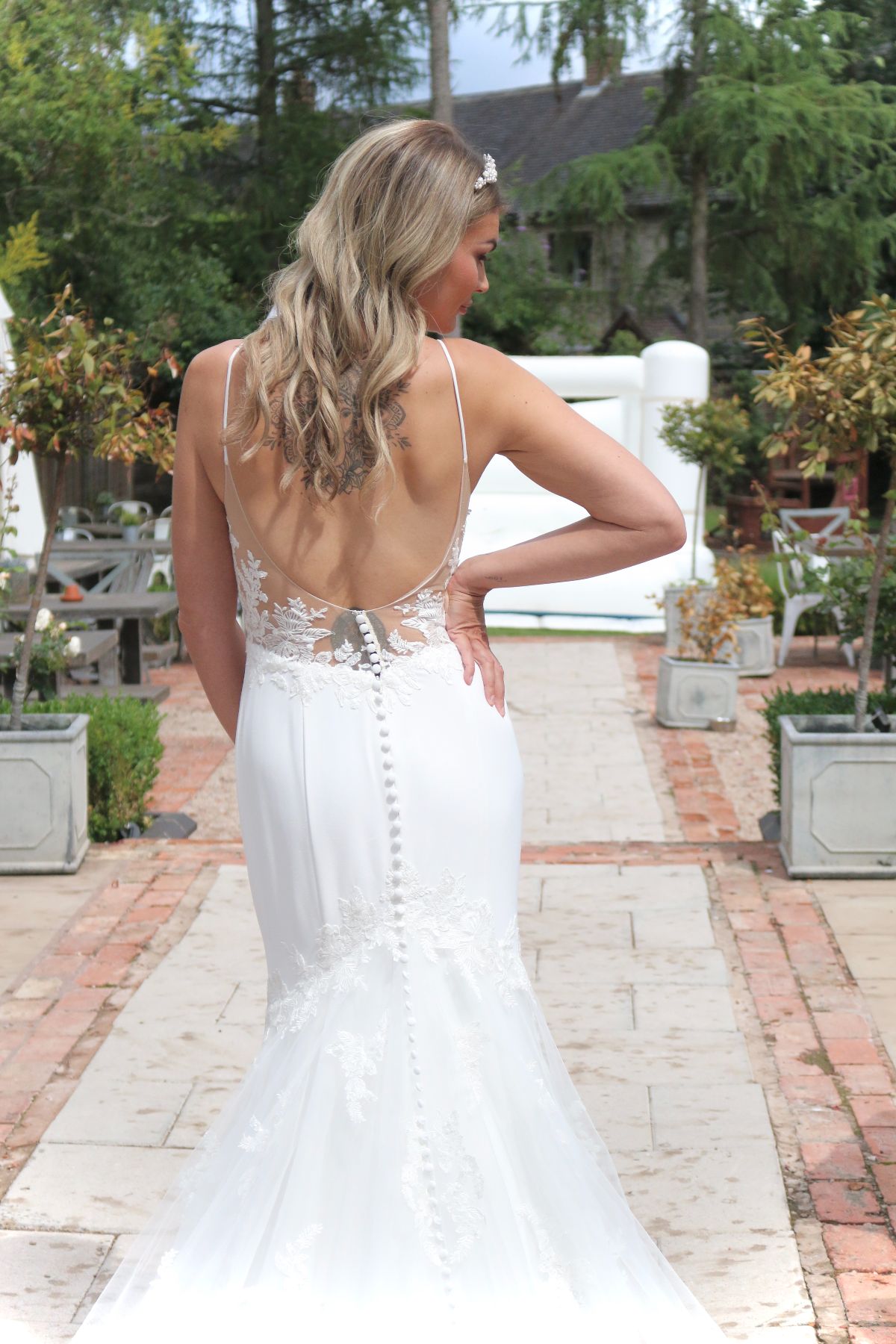 Gallery Item 53 for Amalfi White
