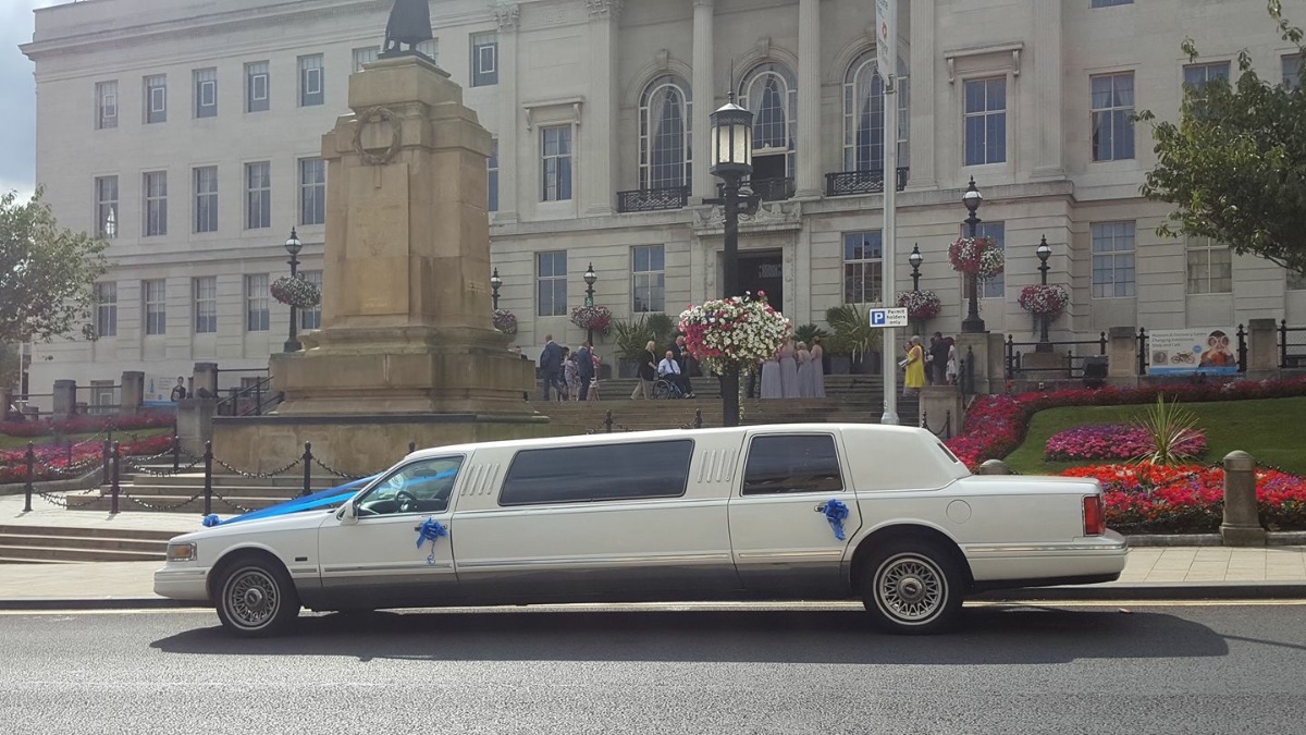 ASL Limousines & Wedding Cars-Image-10