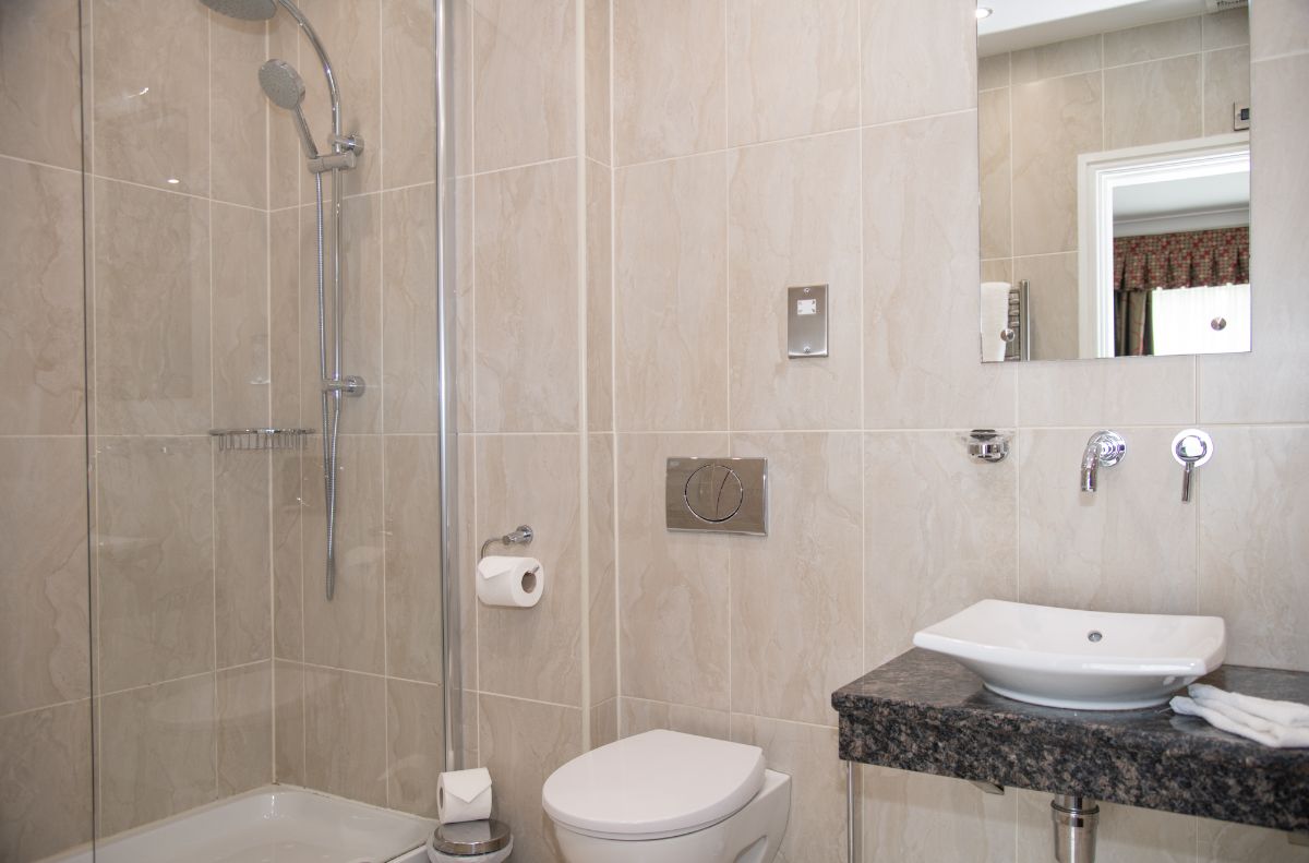 Gallery Item 7 for THE KINMEL & KINSPA