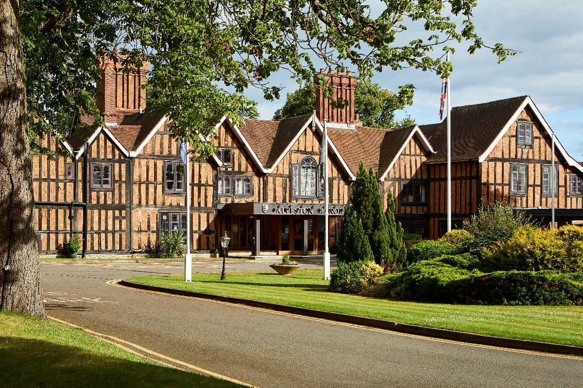 Macdonald Alveston Manor-Image-5