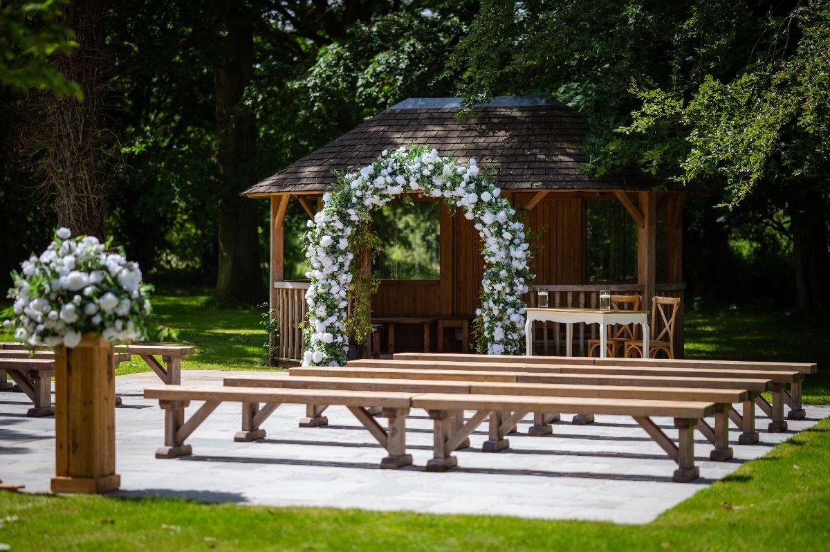 Gallery Item 80 for The Oak Tree of Peover