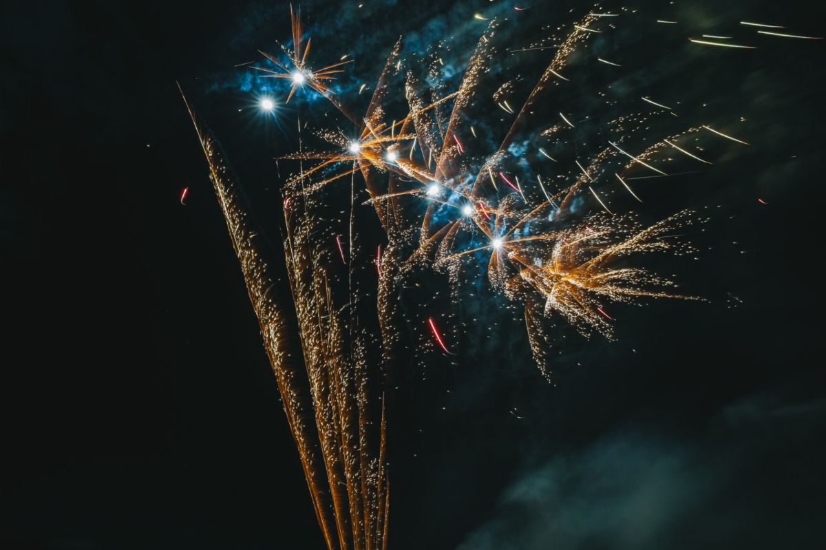 Titan firework displays-Image-2