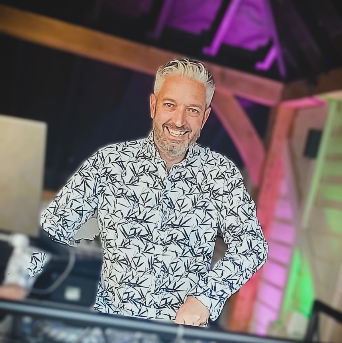 Check Twelve Wedding DJ & Lighting Company-Image-5