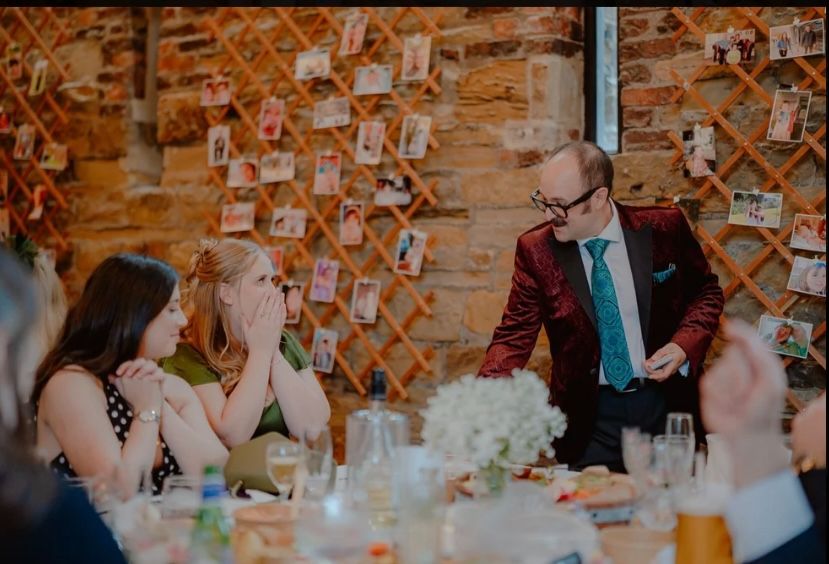 Elegant Magic - The Magic of Neil Edwards-Image-7