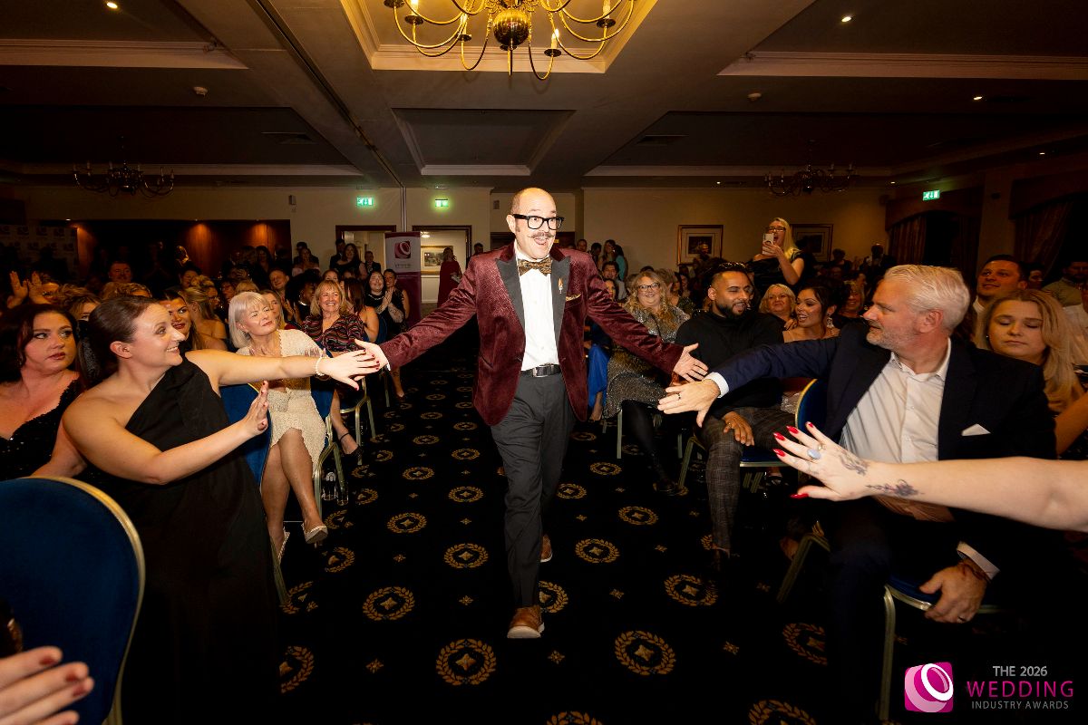 Elegant Magic - The Magic of Neil Edwards-Image-30