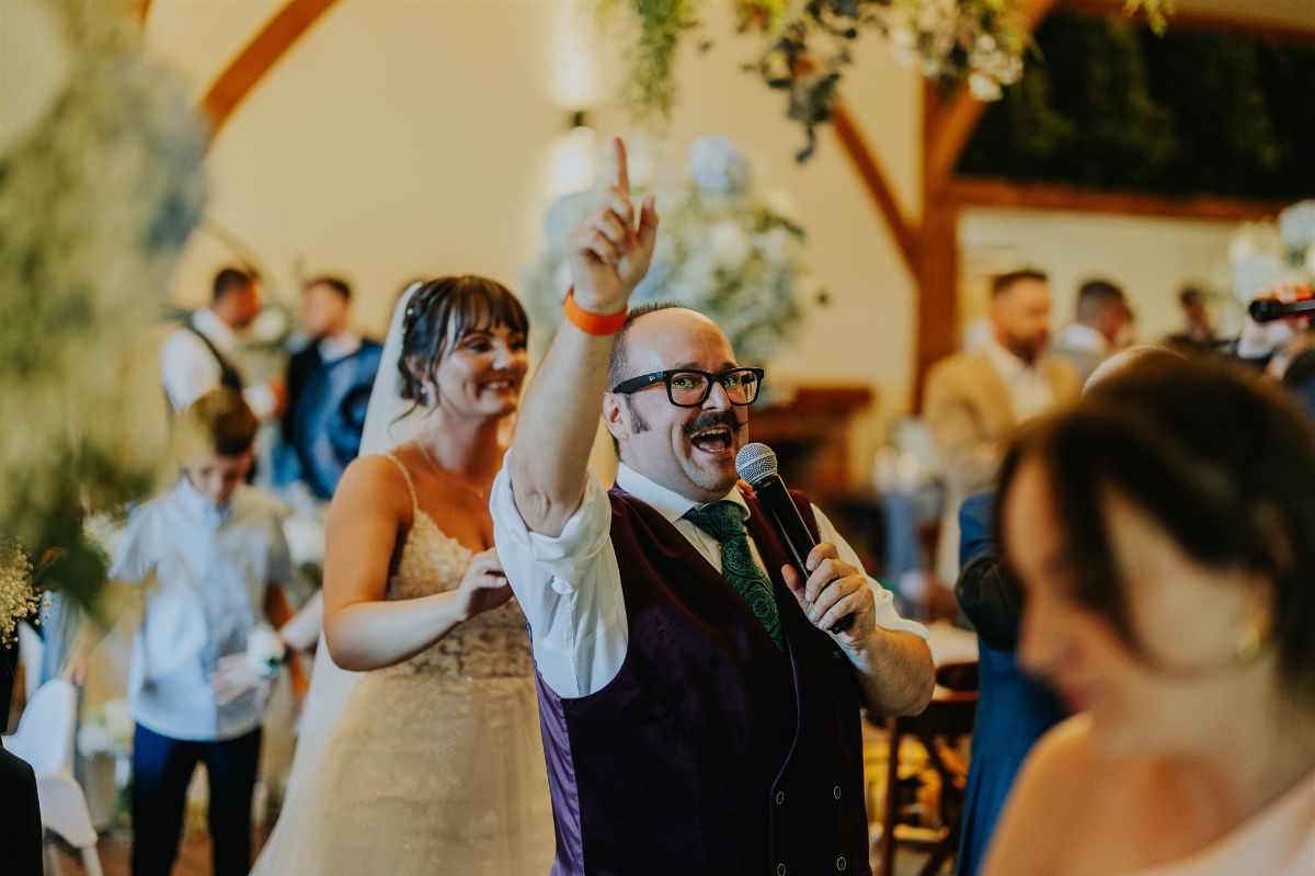 Elegant Magic - The Magic of Neil Edwards-Image-3