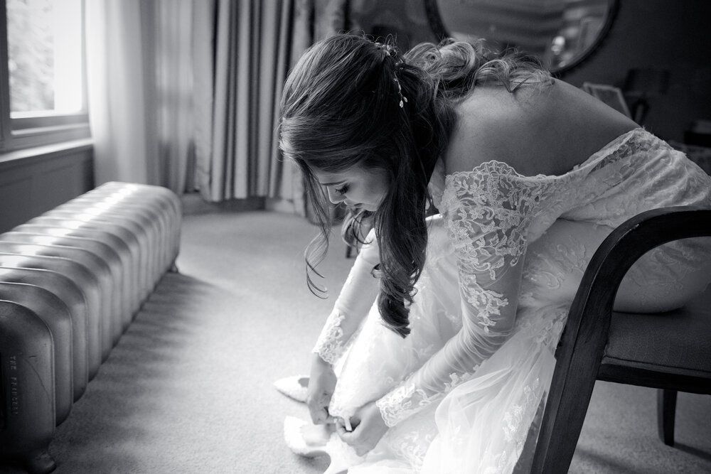 The wedding prep took place in Leicester city itself. Beautiful light from the massive hotel windows on New Walk.