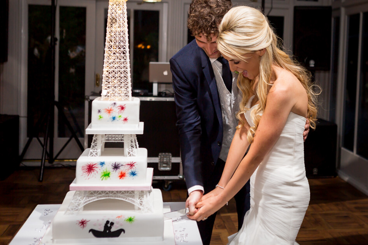 Eiffel Tower themed wedding cake. 