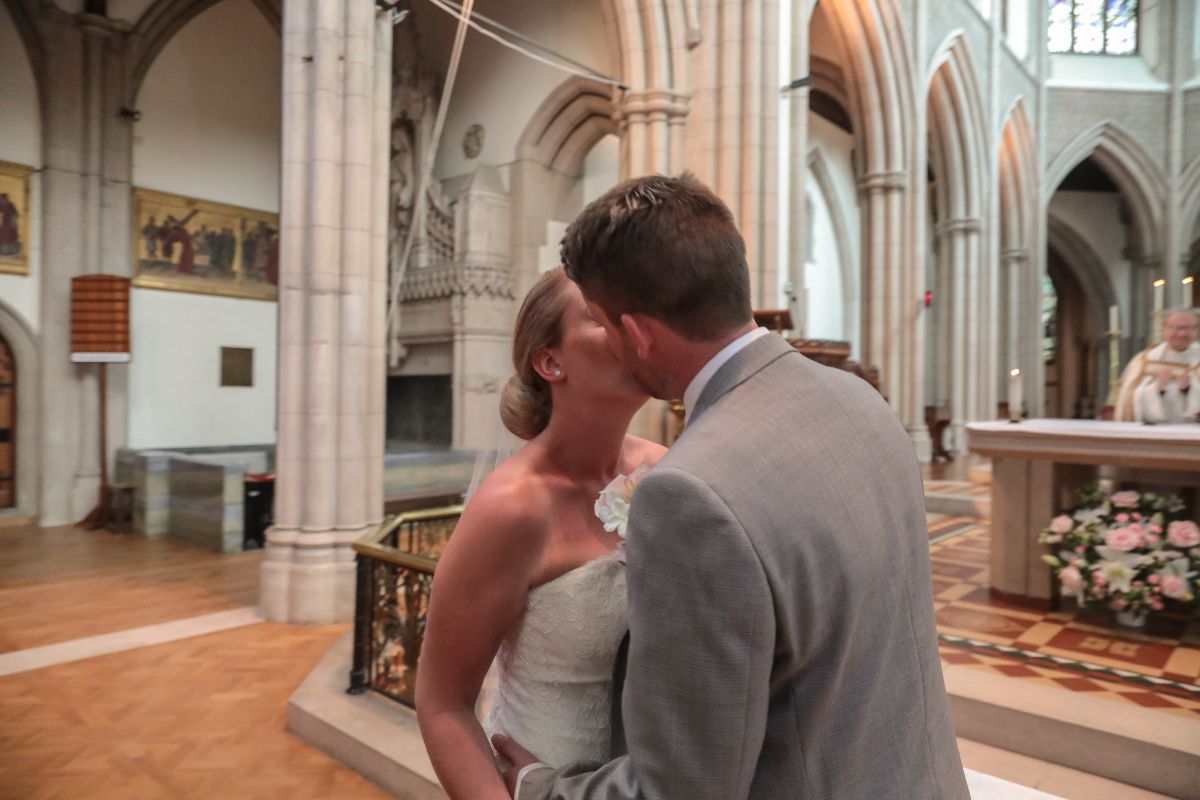 First kiss as husband and wife