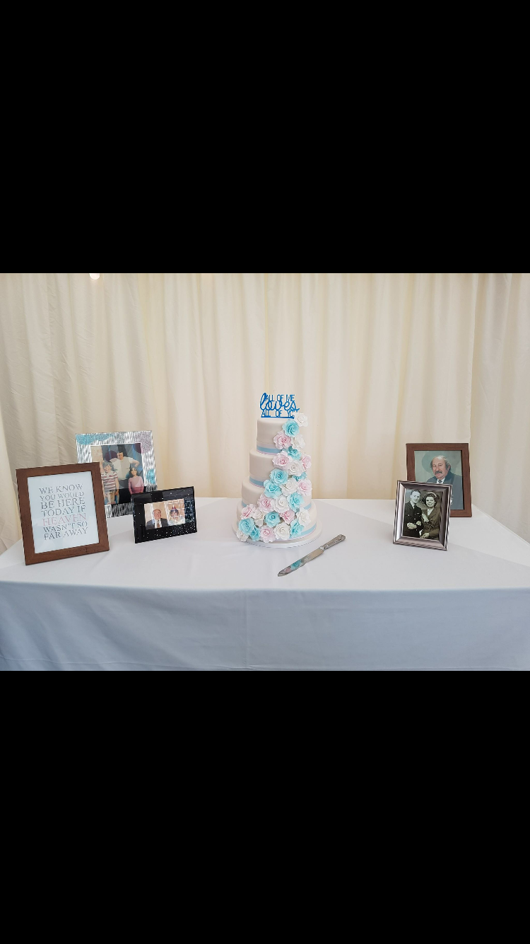 The cake and memory table 