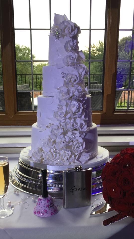 Our amazing wedding cake 