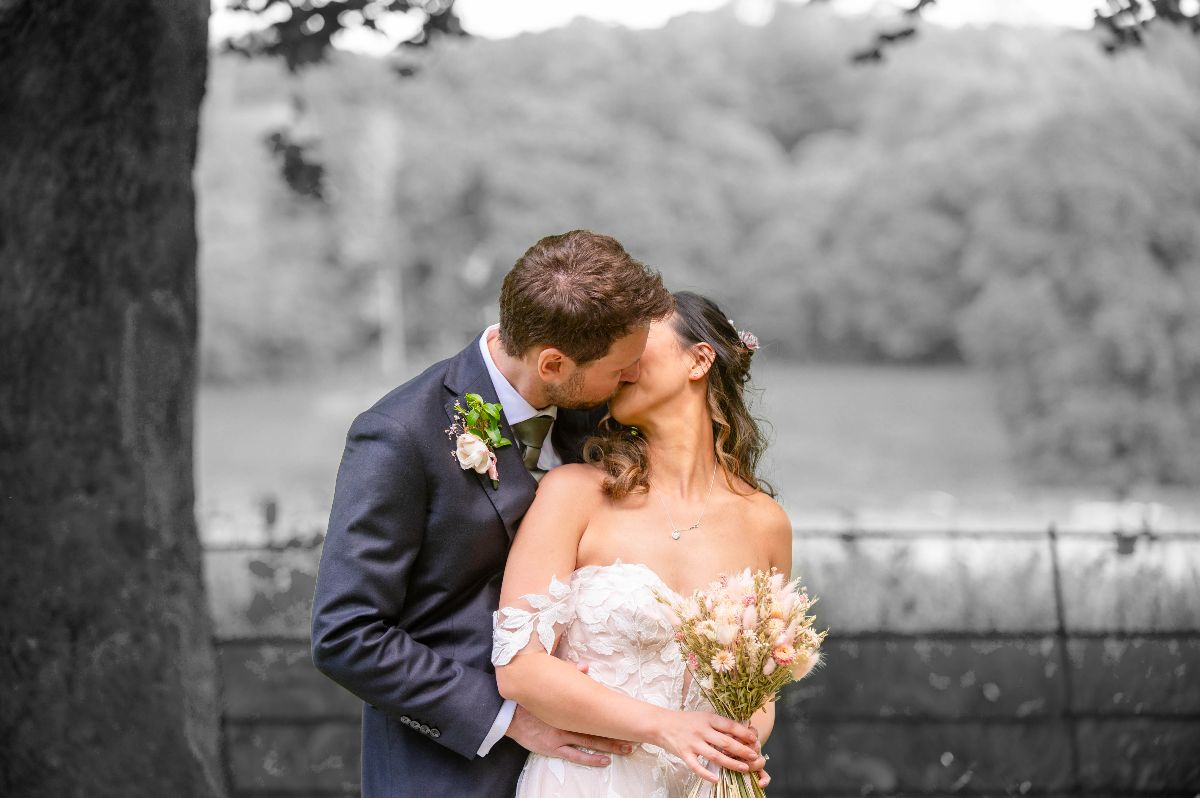 Real Wedding Image for Sarra