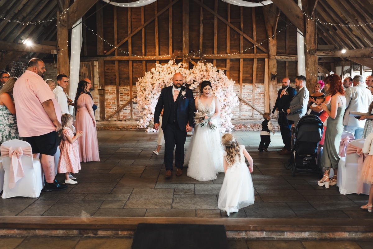The Red Barn | King's Lynn Wedding Photographer | Norfolk