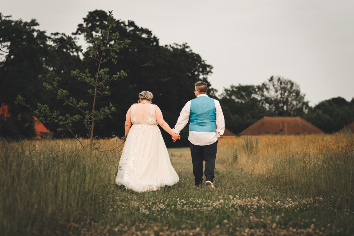 Chloe & James | Red Barn King