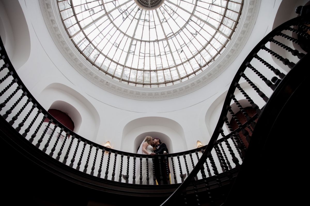 Entrance/ Dome.