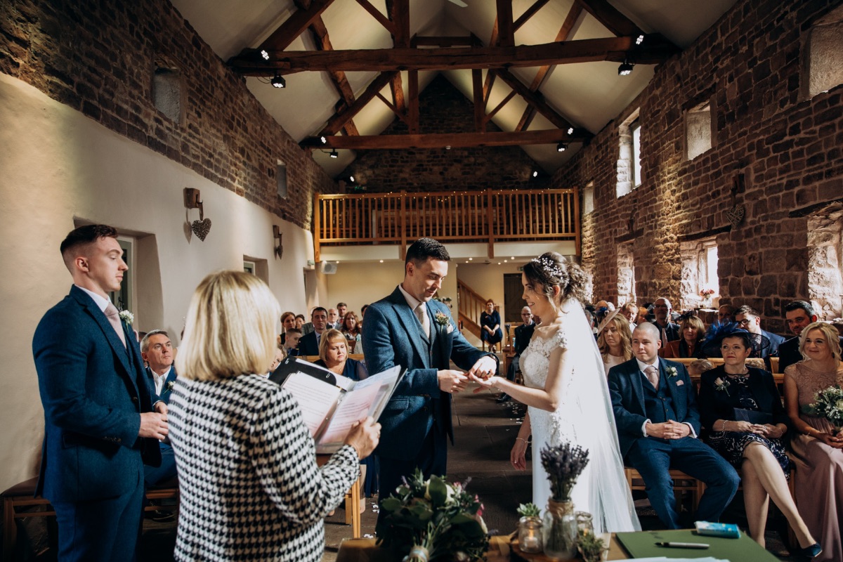 Saying 'I Do' in the beautiful Ashes Barns, Staffordshire