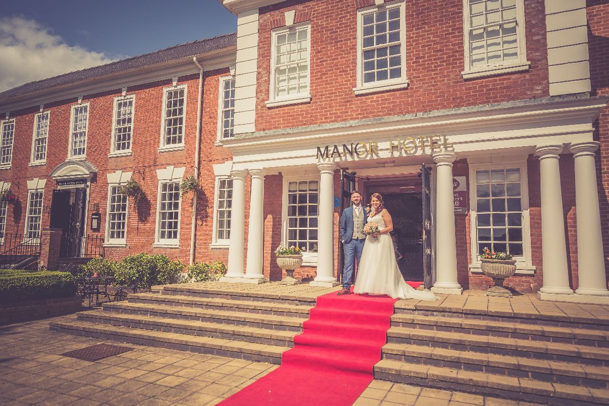 Manor Hotel Entrance 