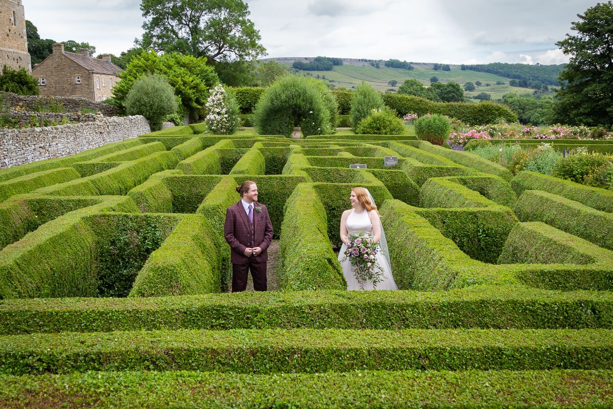 Lily and Pier in the maze