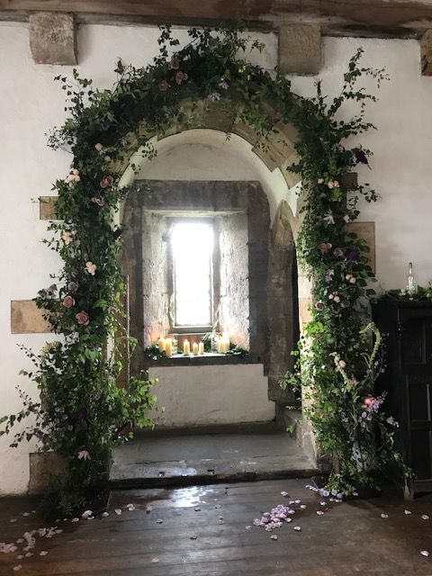 Floral arrangement in Solar.