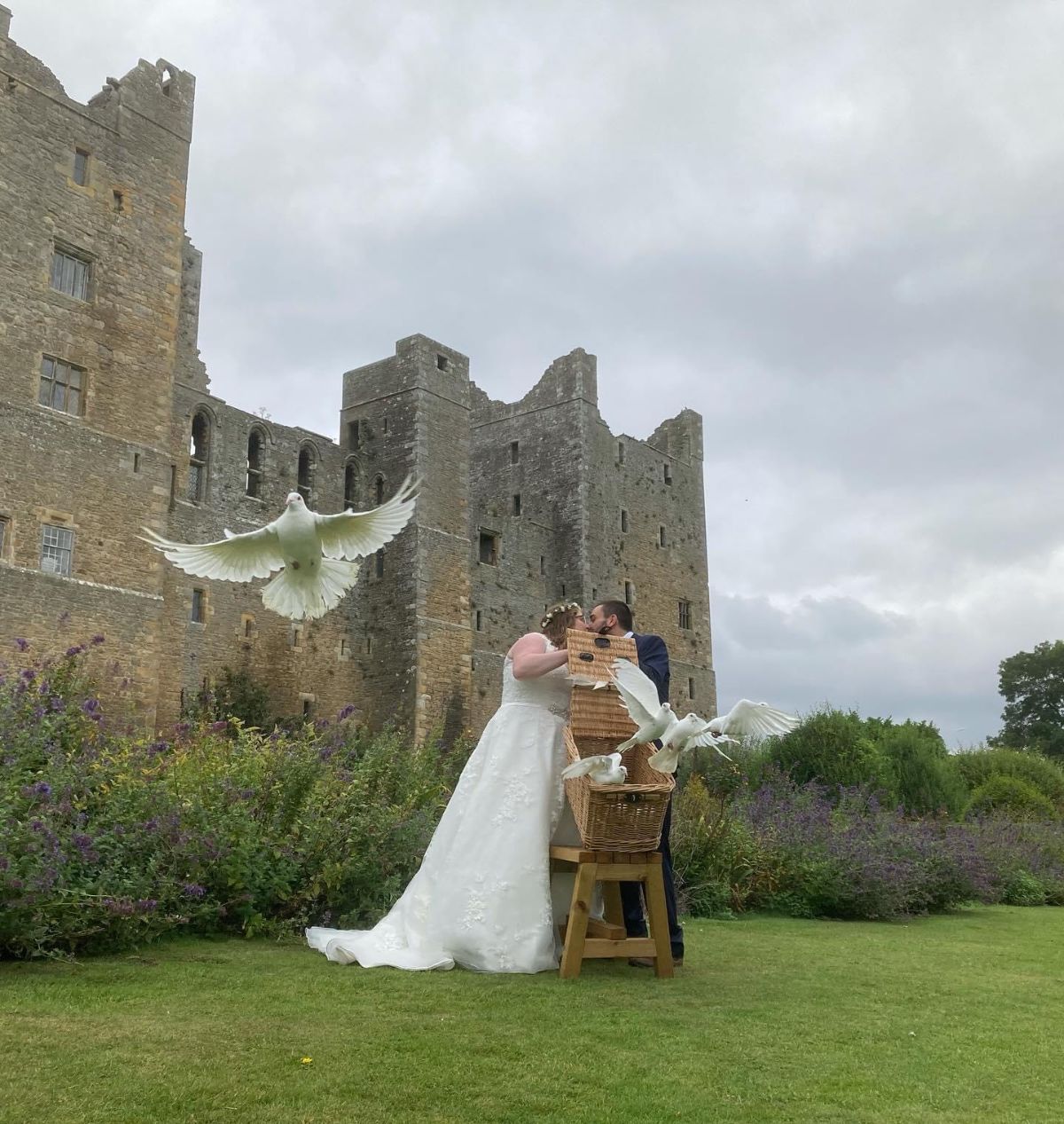 Doves released at Bolton Castle wedding