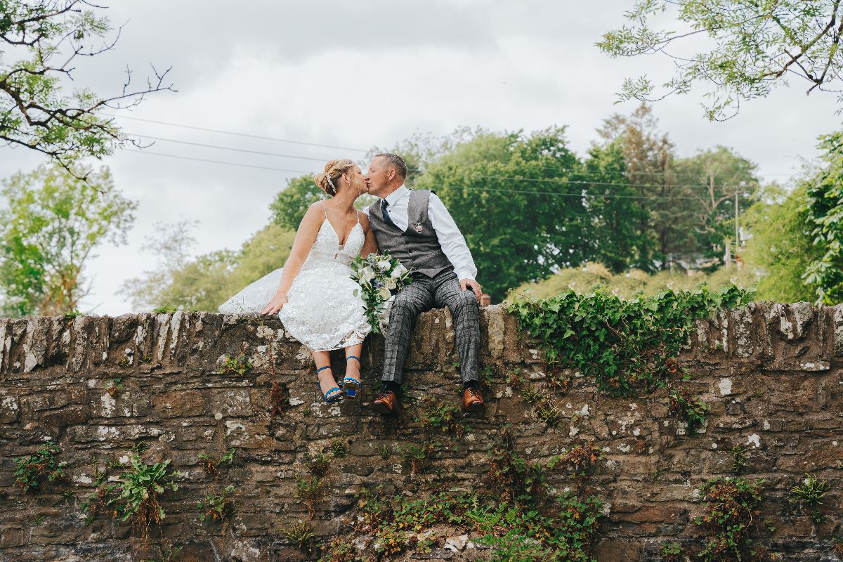 Real Wedding Image for Serena & Gareth 