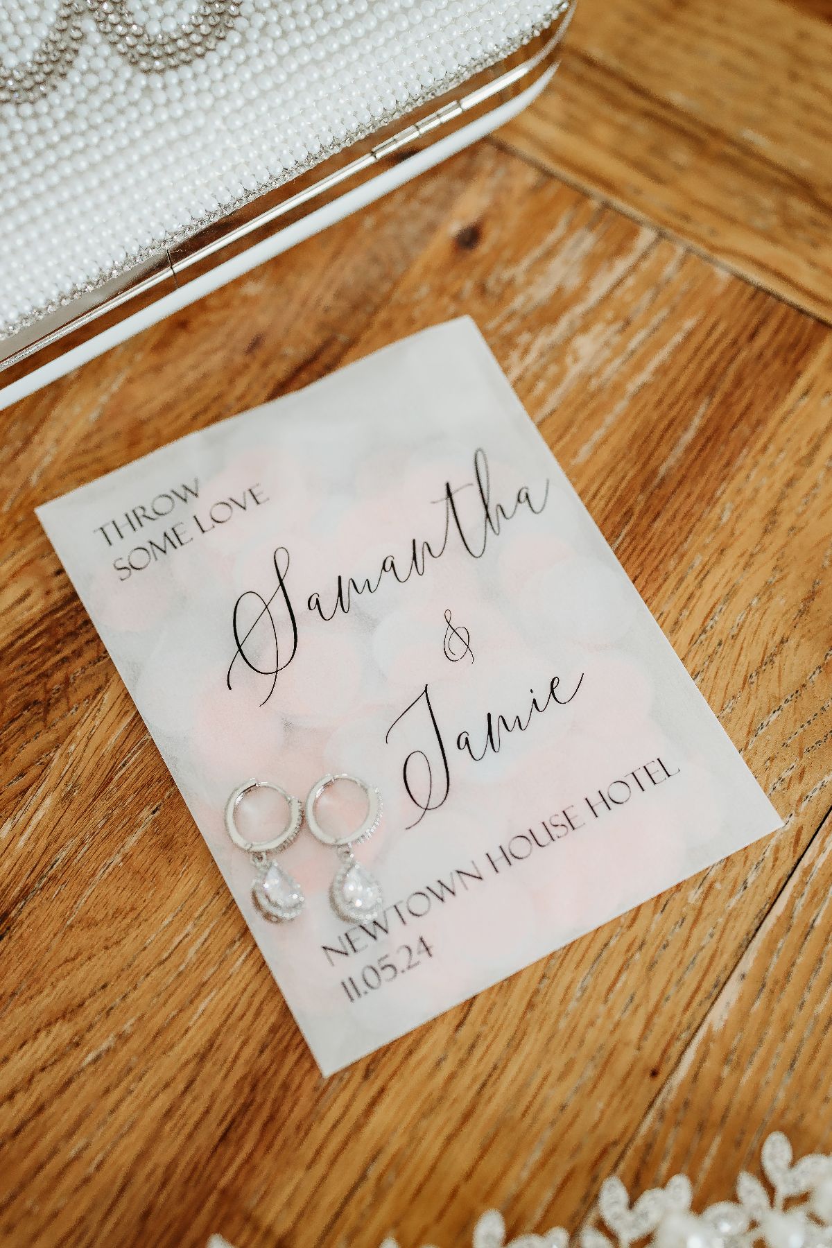 Personalized confetti