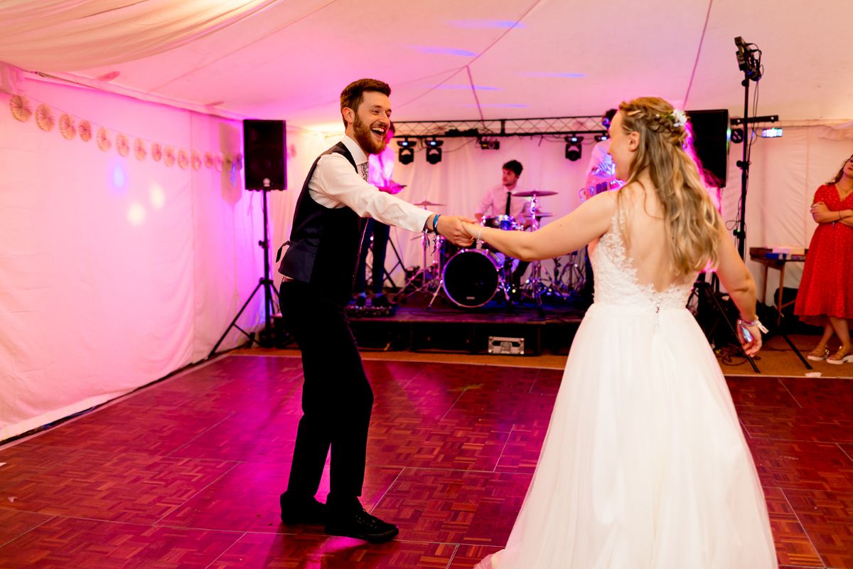 The first dance and the beginning of a great party!