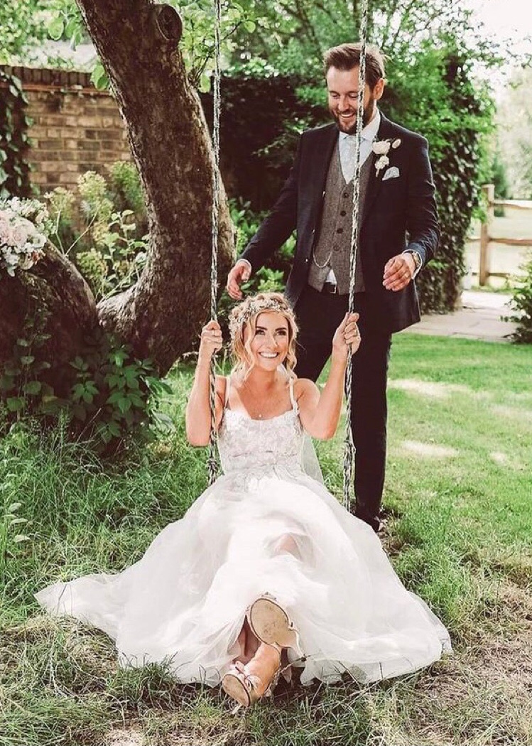 Real Wedding Image for Lottie & Ross