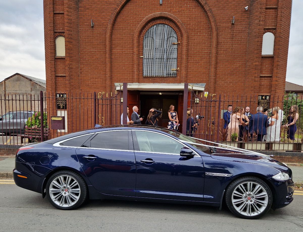 Leicester Wedding Cars in Wolverhampton