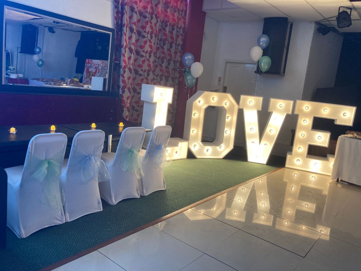 We all need a little love, so how about a lot of love.. Beautiful large Light up LOVE Letters.. 