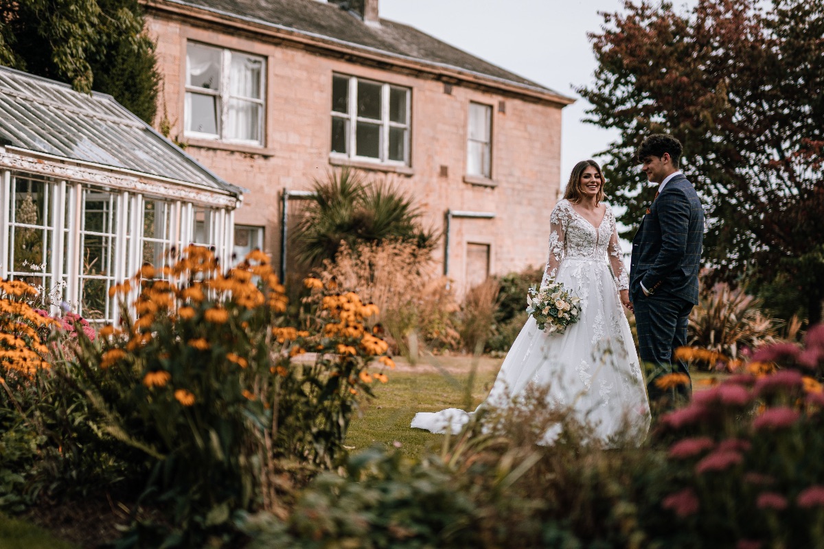 Real Wedding Image for Carr Bank & Promo Shoot