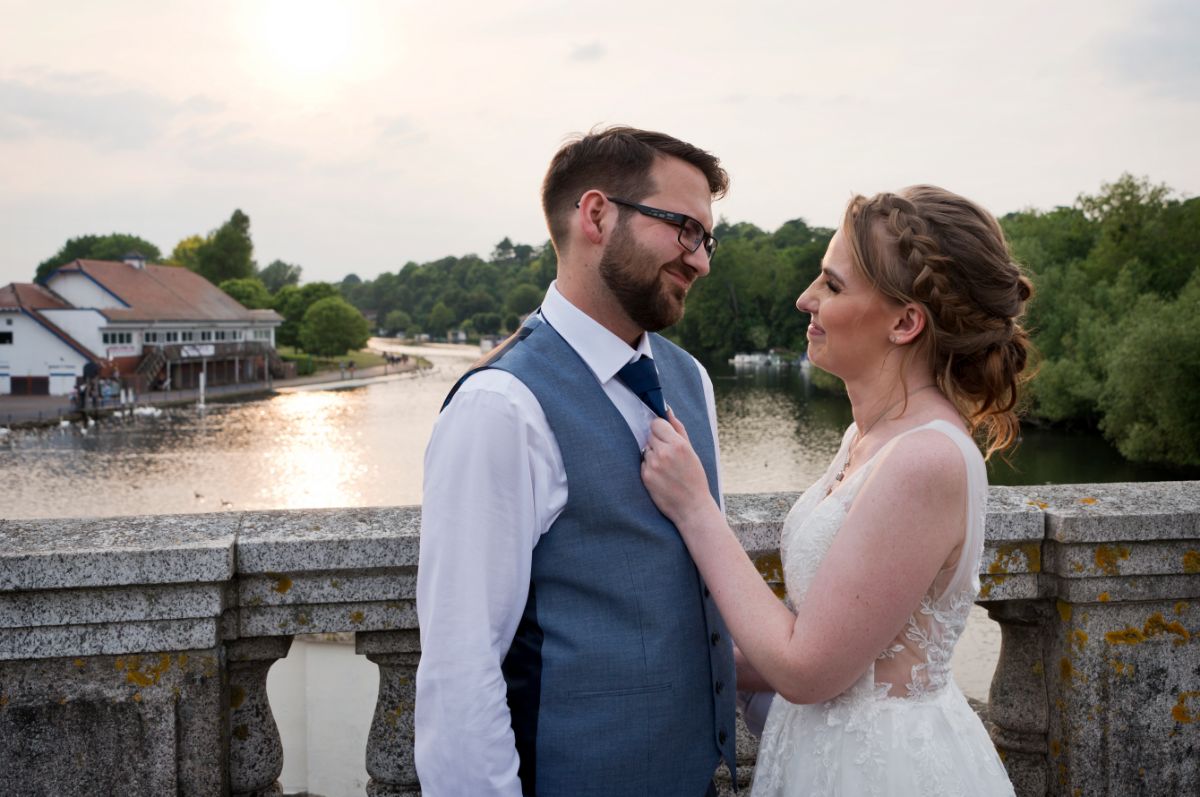 Bride and Groom on Caversham Bridge