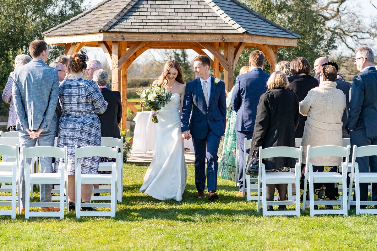 Real Wedding Image for Lindsey & Tom