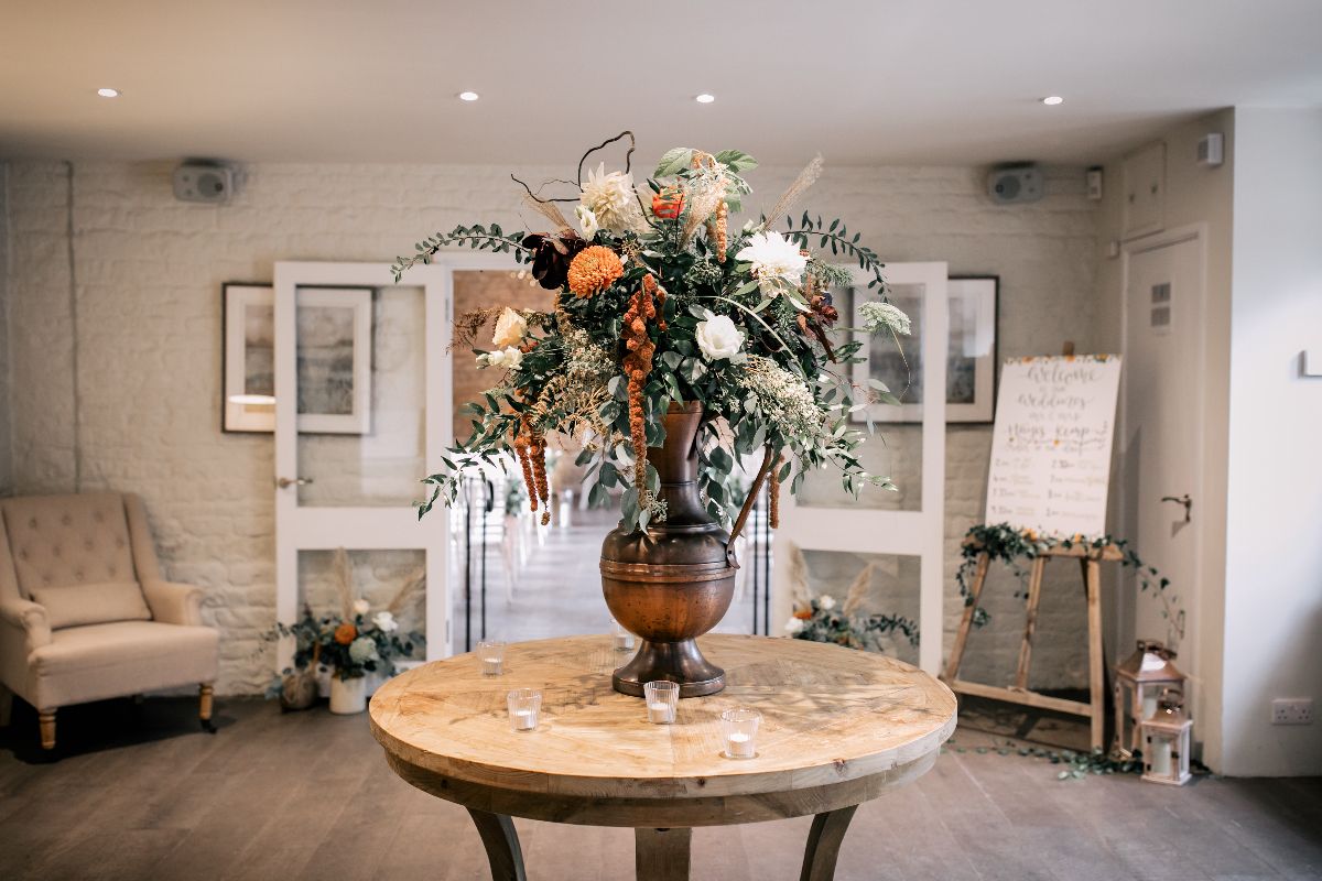 Autumn Table floral centres Lapstone Barn Autumn Lapstone Wedding 