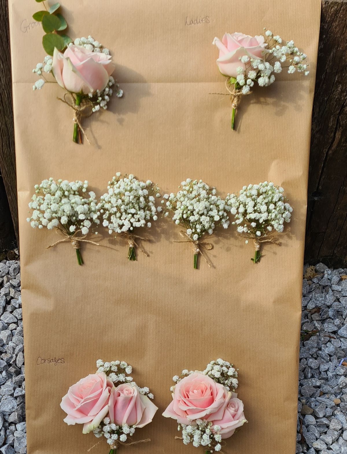 Fresh Buttonholes & Corsages 