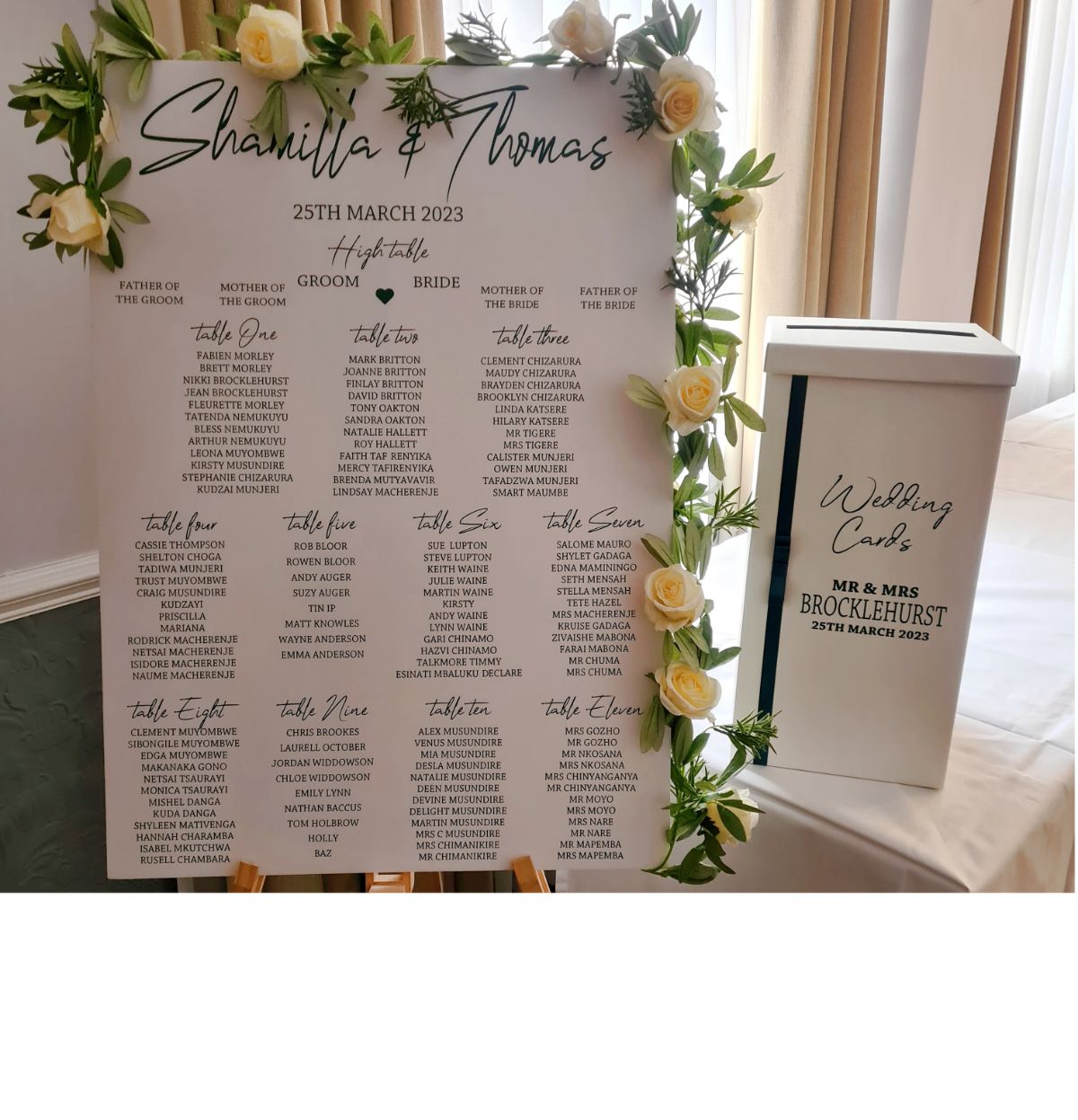 Table Plan in Moderna Range with flower garland