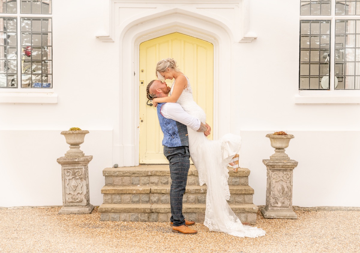 Real Wedding Image for Rhianne & Kirk