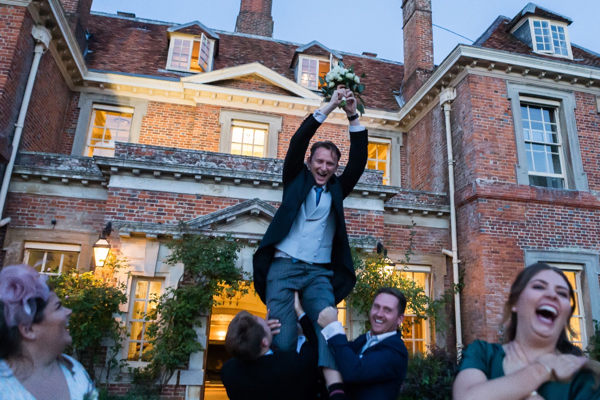 Not a normal bouquet throw or catch!