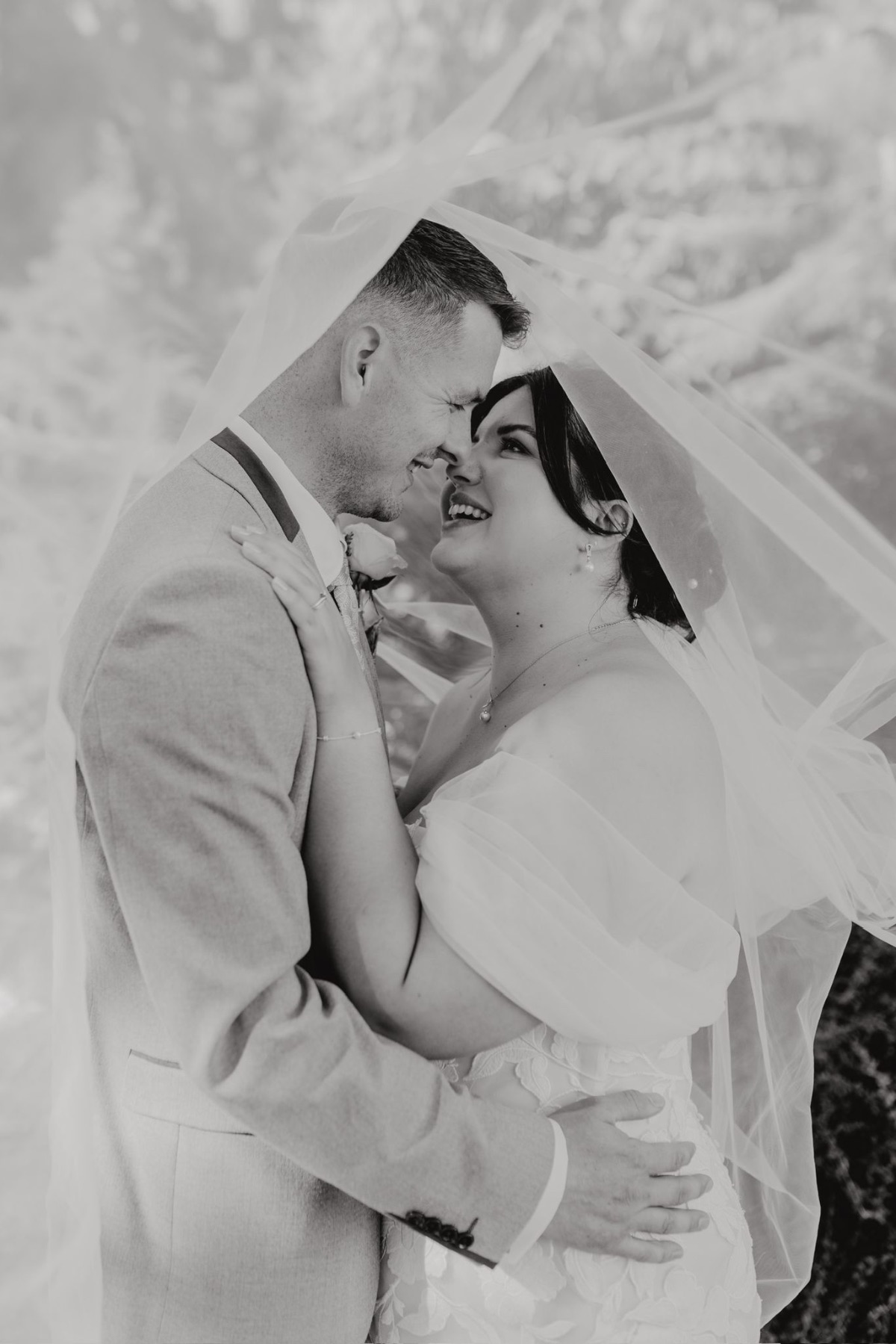 Real Wedding Image for Harriot & Woodward