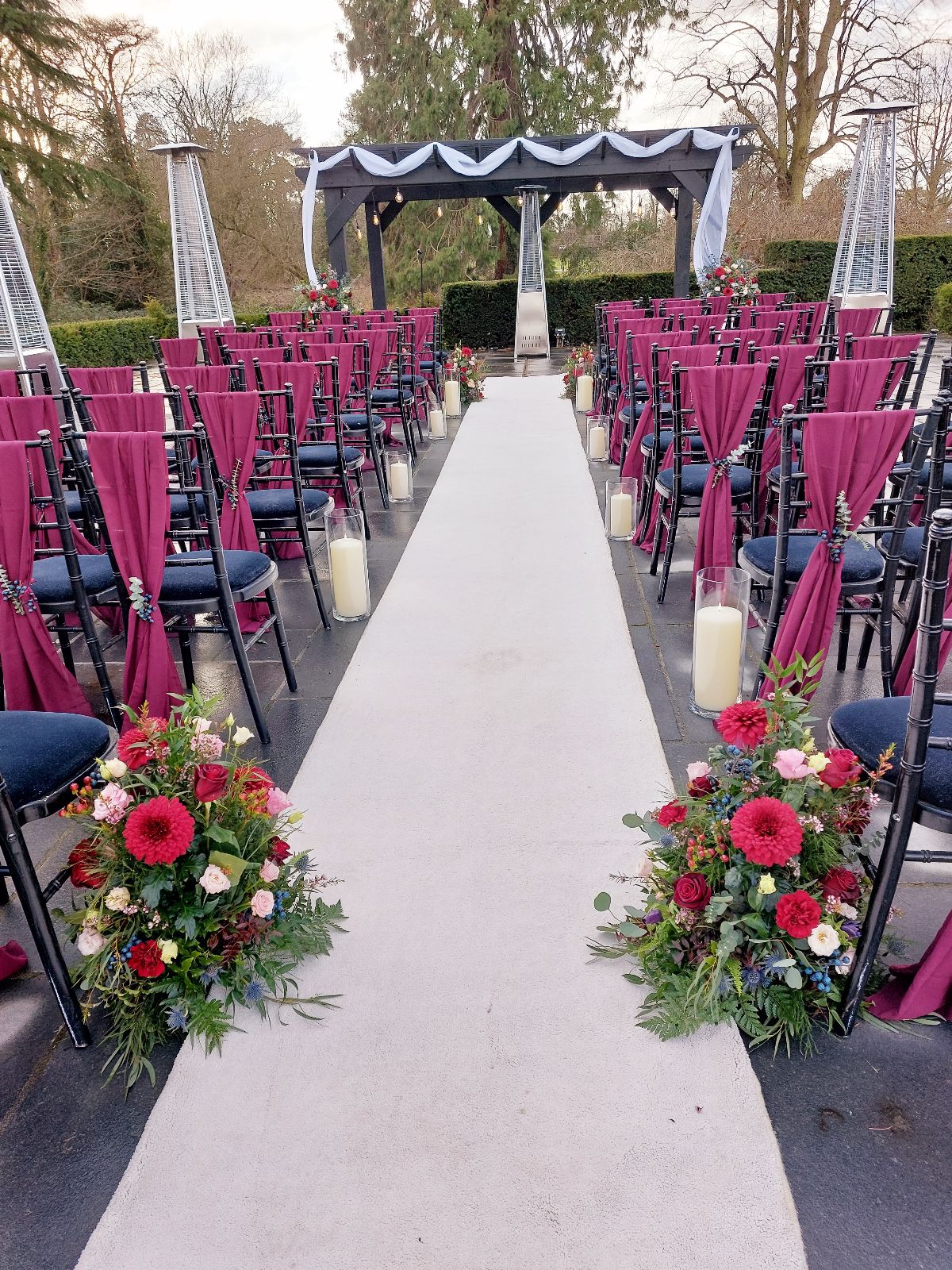 Aisle with meadow box type arrangements