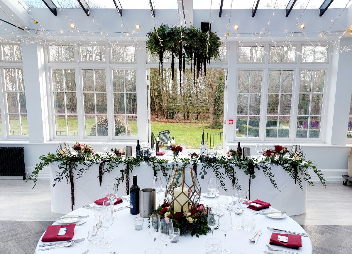 Top Table with floral chandalier