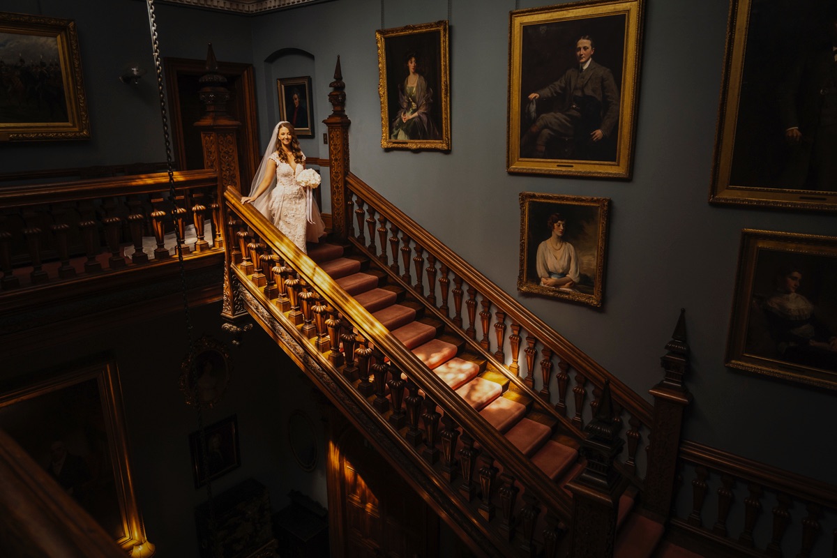 Love this staircase - what bride wouldn