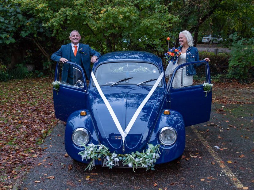 Happy couple. Cool VW