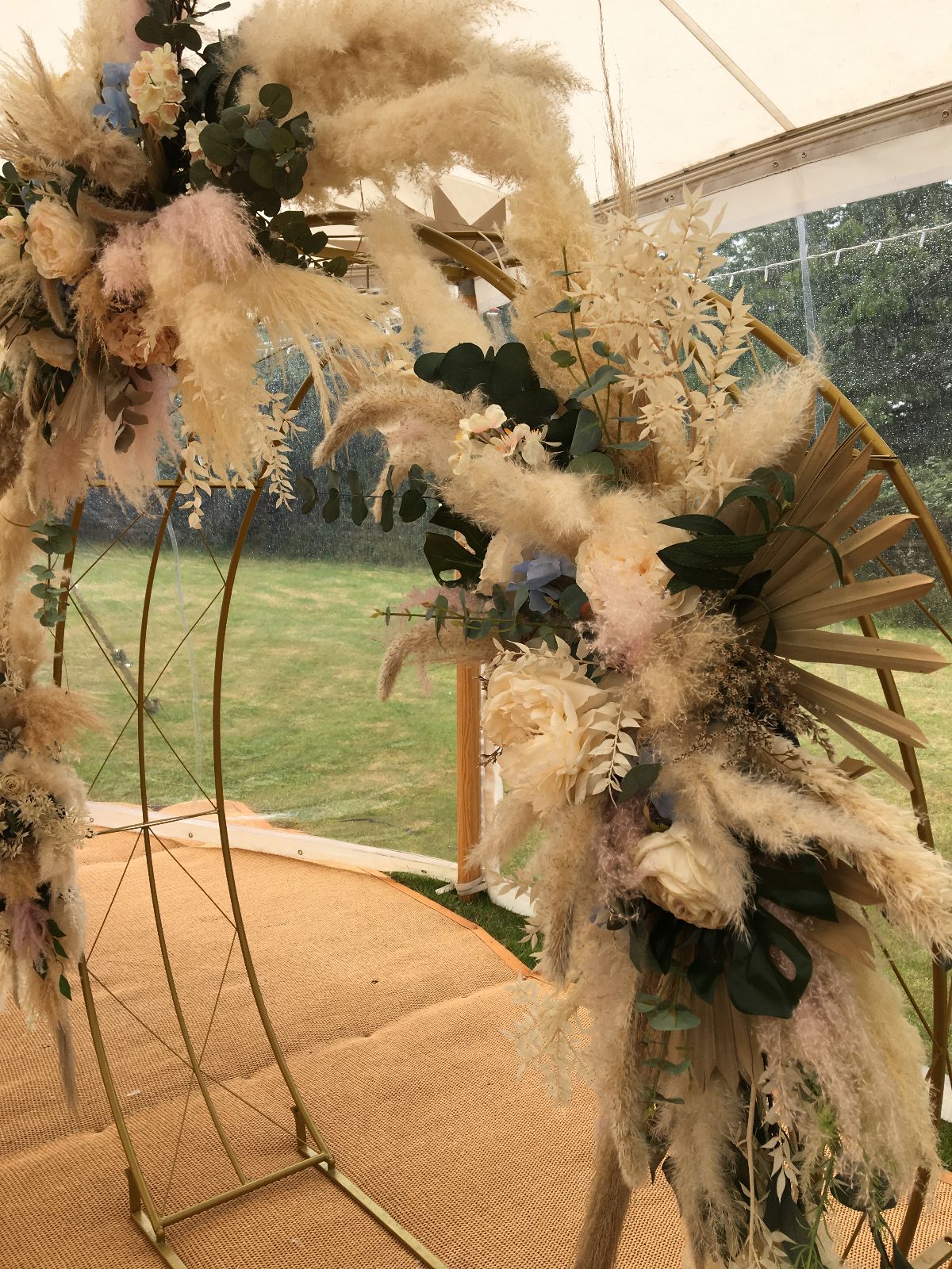 Gorgeous pampas grass styling featured throughout