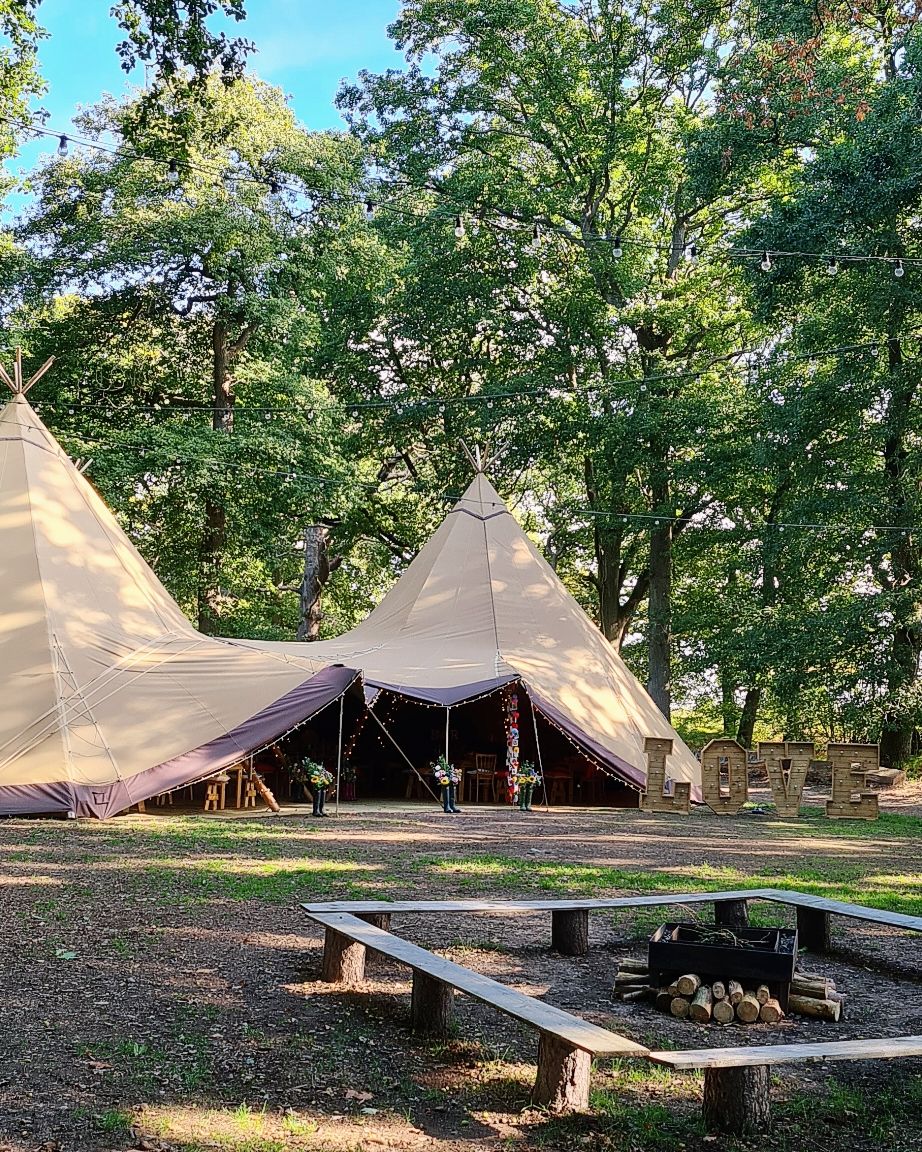 Tipi wedding