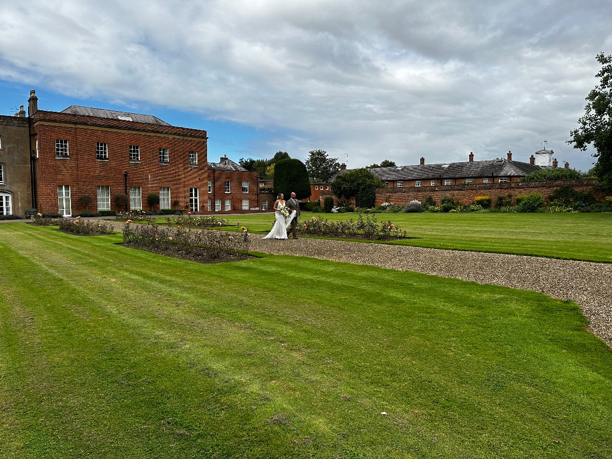 Real Wedding of Lauren and Luke Great Hyde Hall UKbride