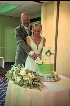 Cake cut