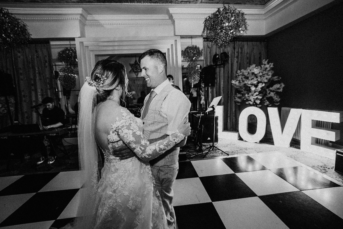 Real Wedding Image for Jennifer & Chris