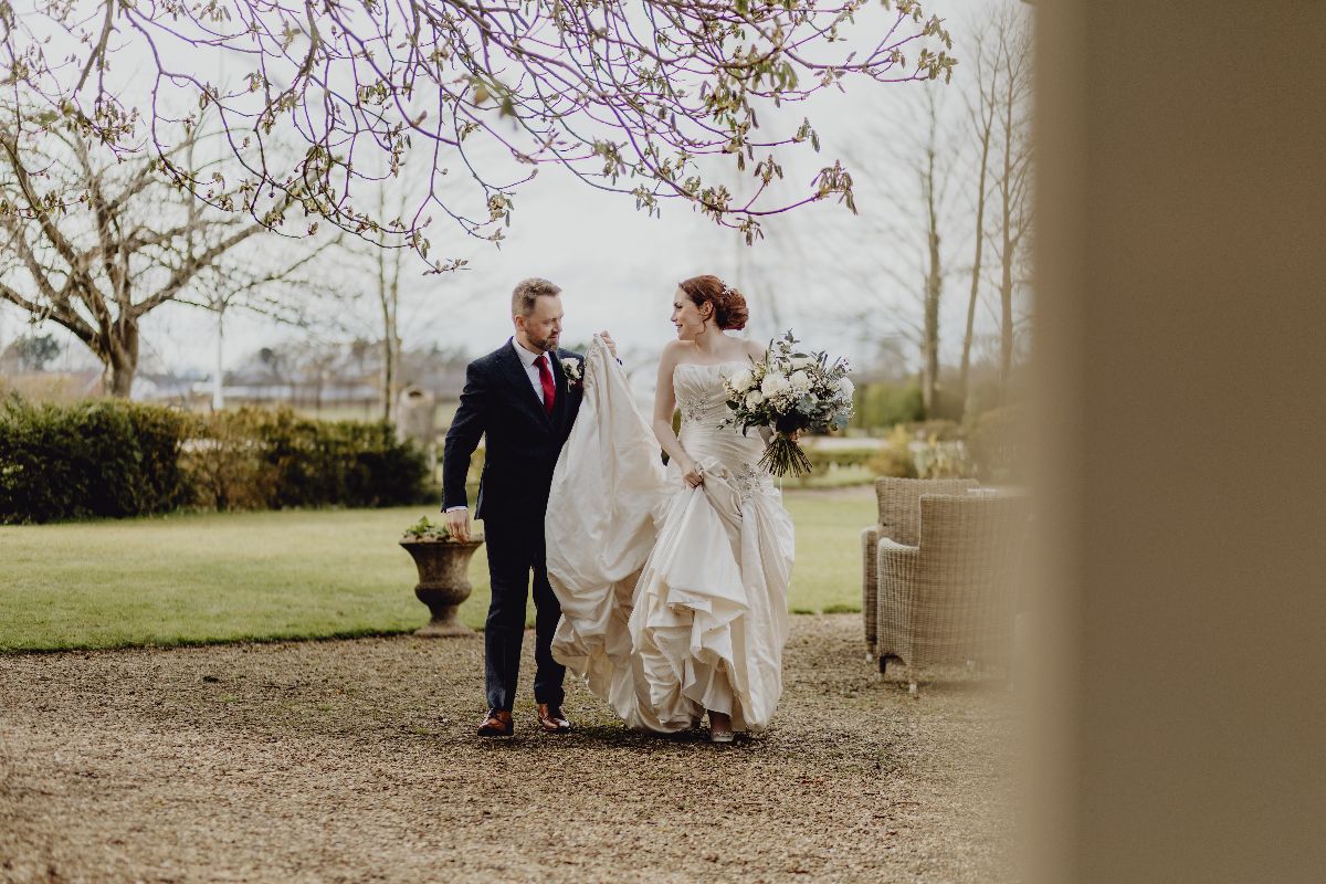 Stroll within the Grounds