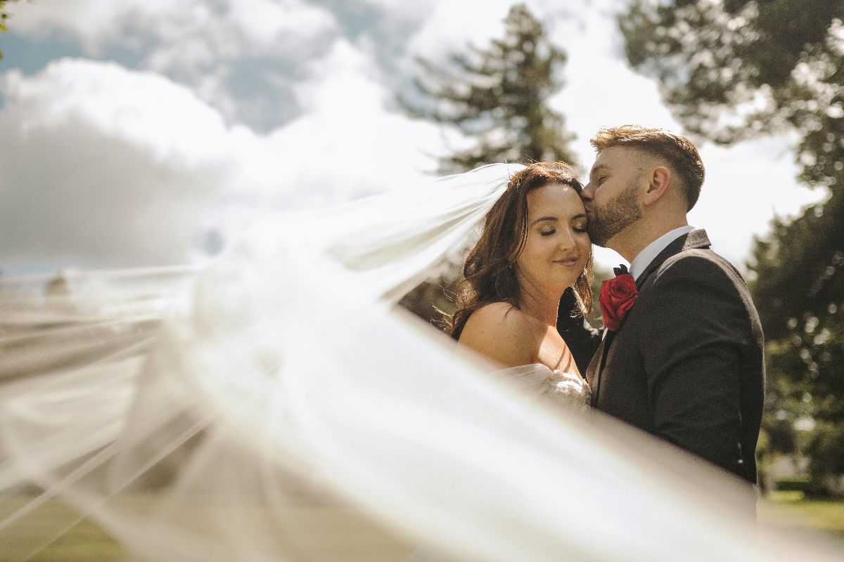 Real Wedding Image for Leah